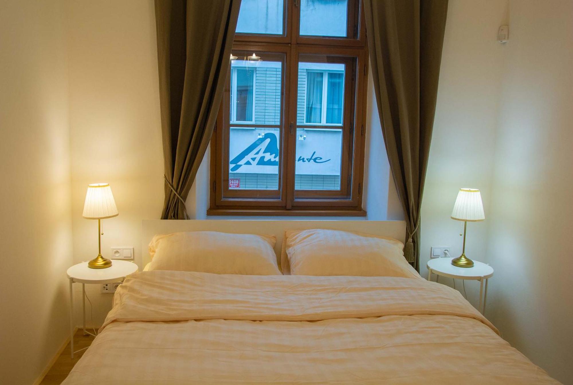 New City Centre Garden Apartment - Central Location Prague Exterior photo