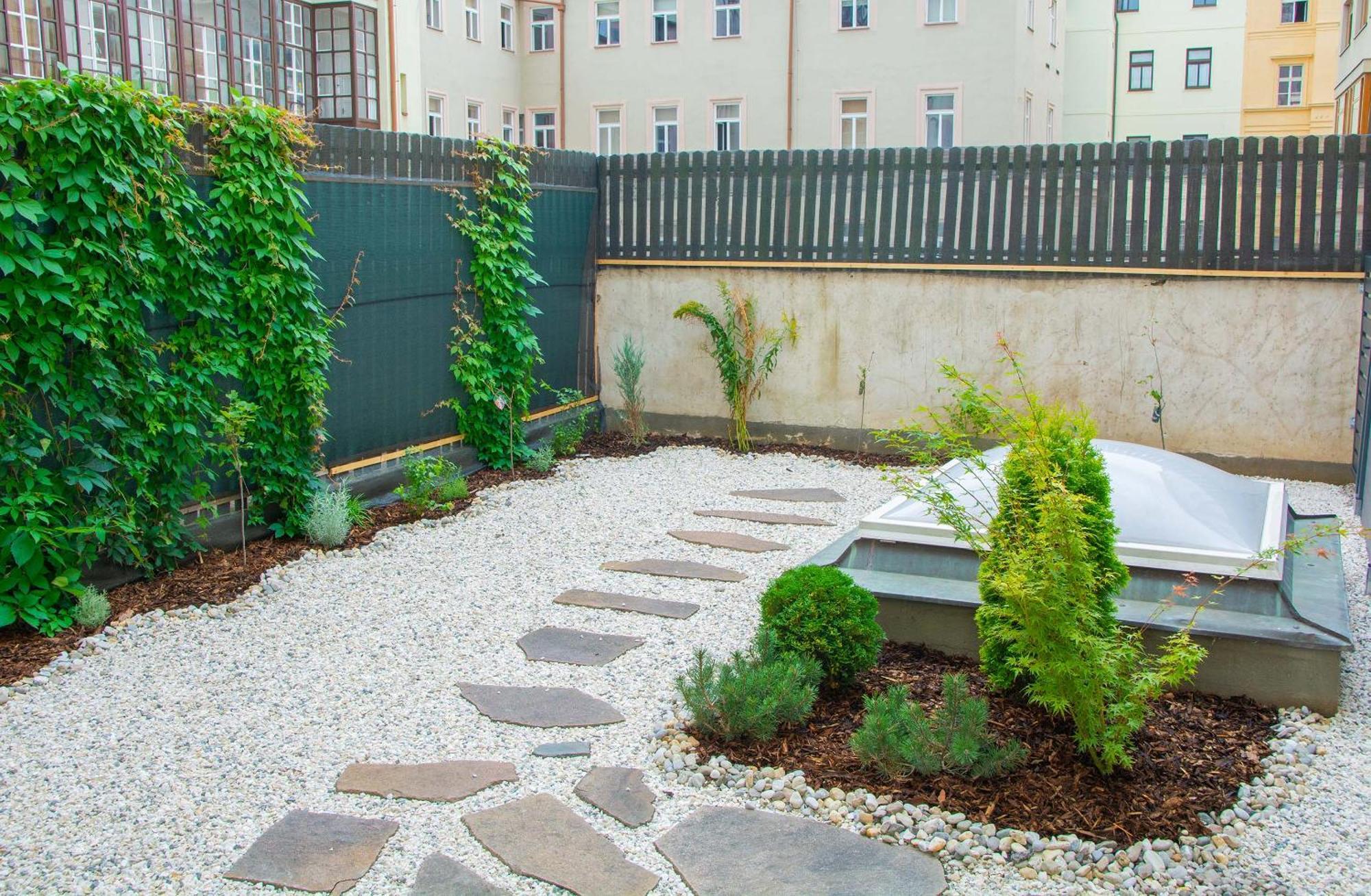 New City Centre Garden Apartment - Central Location Prague Exterior photo